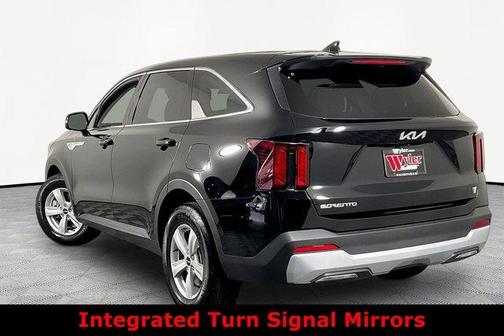 Ebony Black 2026 Kia Sorento LX