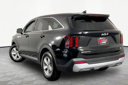 Ebony Black 2026 Kia Sorento LX