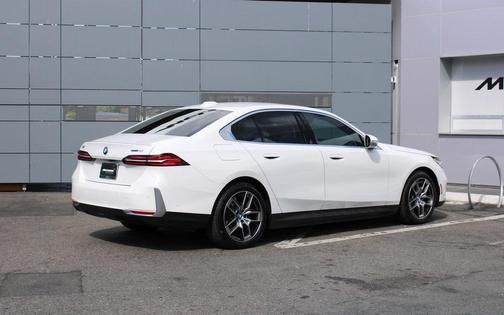 2024 BMW i5 eDrive40