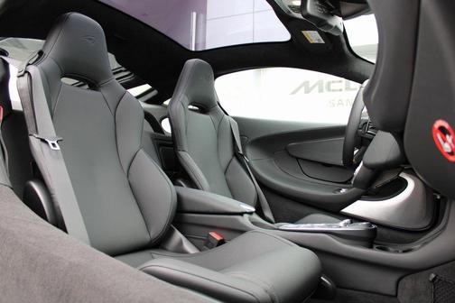 2025 McLaren GTS Performance