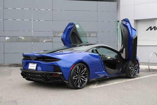 2025 McLaren GTS Performance