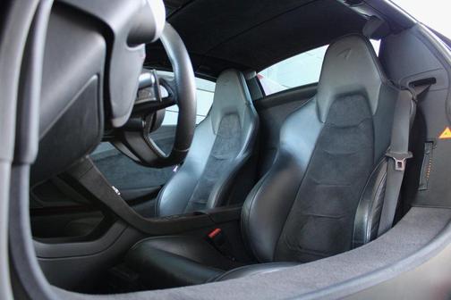 2013 McLaren MP4-12C Base