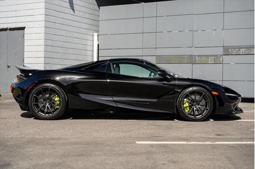 2024 McLaren 750S Spider