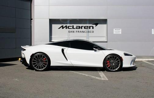 2023 McLaren GT LUXE