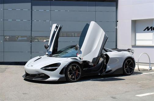 2020 McLaren 720S Base