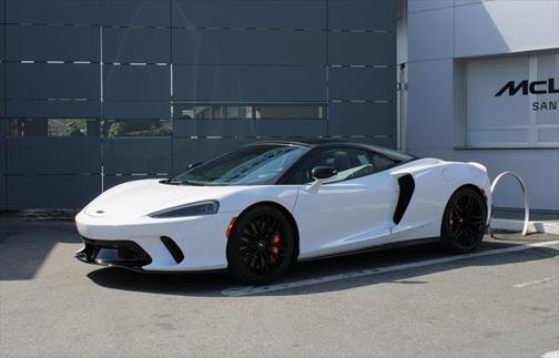 2023 McLaren GT Base
