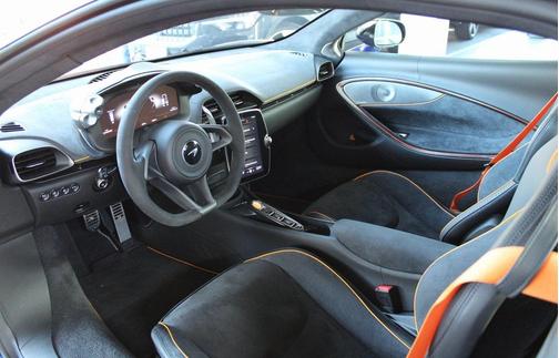 2025 McLaren Artura Performance