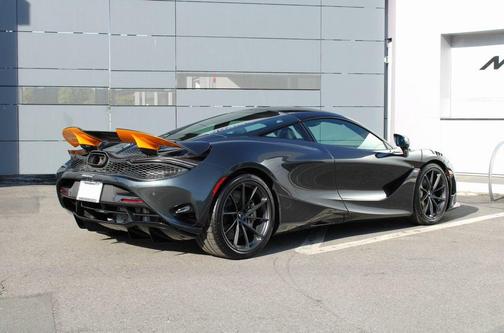 2025 McLaren 750S Coupe