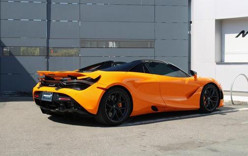 2020 McLaren 720S Base