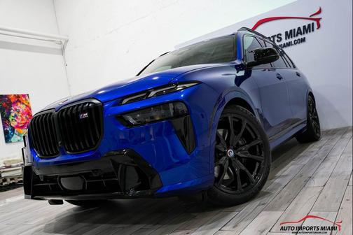 2023 BMW X7 M60i