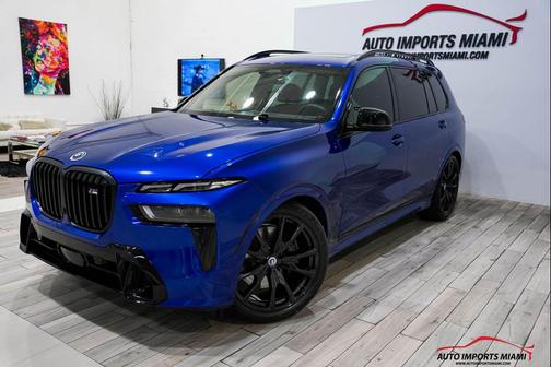 2023 BMW X7 M60i