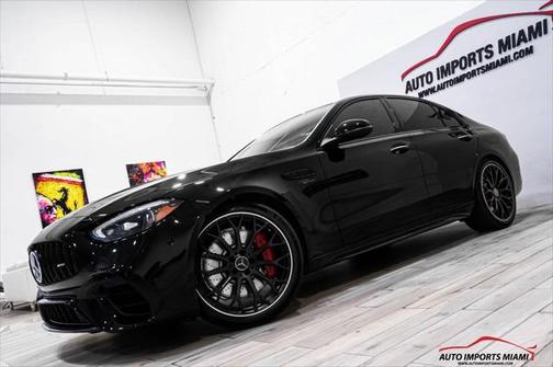 2024 Mercedes-Benz AMG C 63 S E Performance