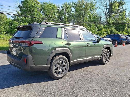 Deep Emerald Green Pearl 2026 Subaru Outback Premium