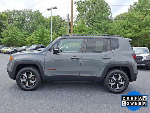 2022 Jeep Renegade Trailhawk