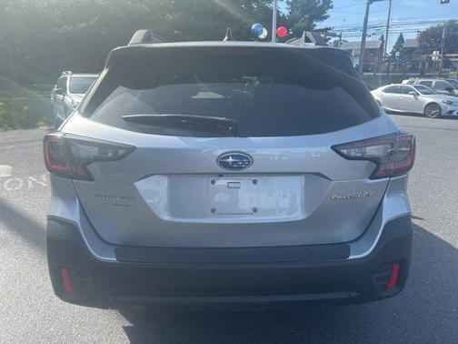 Ice Silver Metallic 2020 Subaru Outback Premium