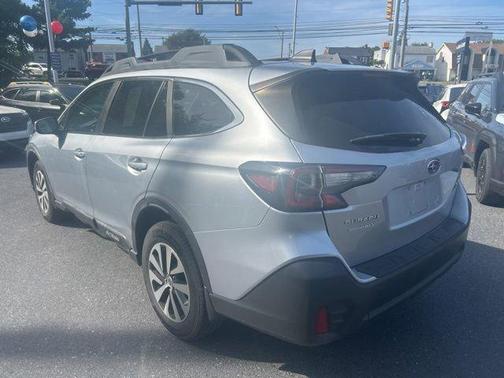 Ice Silver Metallic 2020 Subaru Outback Premium