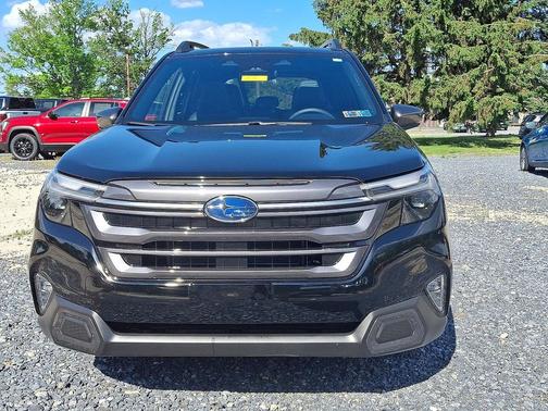 Crystal Black Silica 2025 Subaru Forester Hybrid Limited