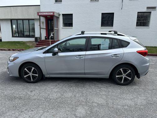 2019 Subaru Impreza 2.0i Premium