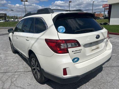 Crystal White Pearl 2015 Subaru Outback 2.5i Limited