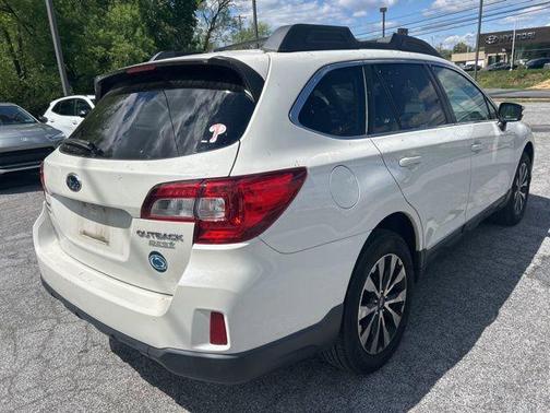 Crystal White Pearl 2015 Subaru Outback 2.5i Limited