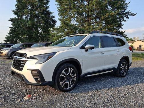 Crystal White Pearl 2023 Subaru Ascent Limited 7-Passenger