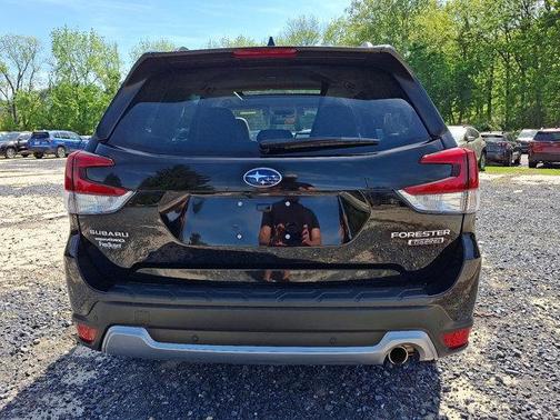 Crystal Black Pearl 2021 Subaru Forester Touring
