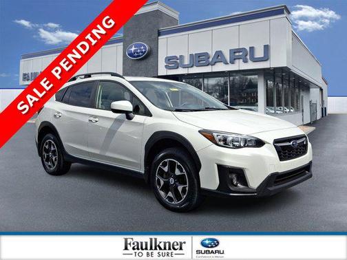 Crystal White Pearl 2018 Subaru Crosstrek 2.0i Premium