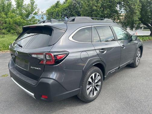 Magnetite Gray Metallic 2025 Subaru Outback Limited