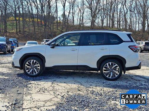 Crystal White Pearl 2025 Subaru Forester Touring