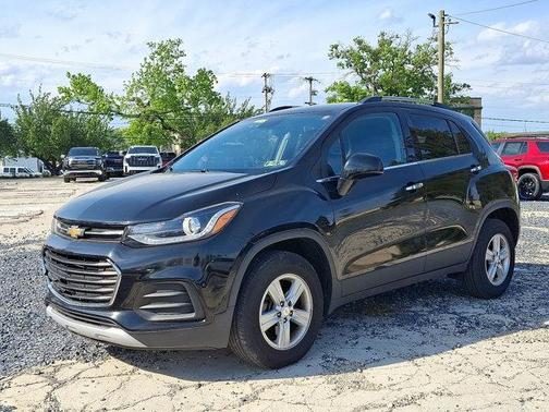 Mosaic Black Metallic 2019 Chevrolet Trax LT