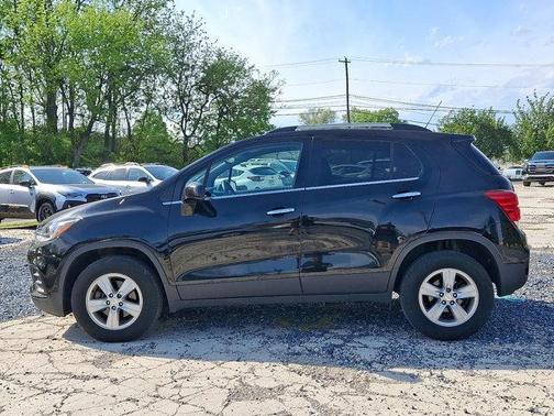 Mosaic Black Metallic 2019 Chevrolet Trax LT