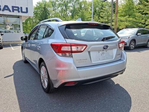 Ice Silver Metallic 2017 Subaru Impreza 2.0i Premium