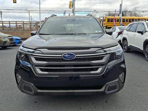 Crystal Black Pearl 2025 Subaru Forester Limited