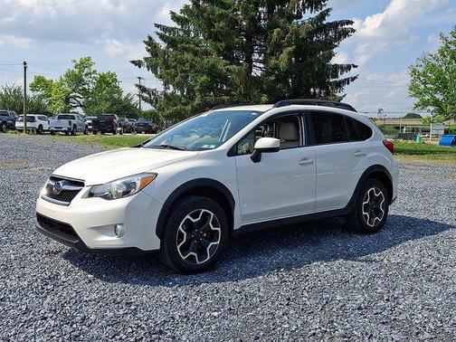 Crystal White Pearl 2015 Subaru XV Crosstrek 2.0i Premium