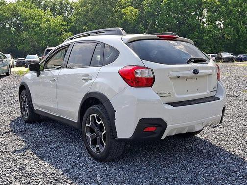 Crystal White Pearl 2015 Subaru XV Crosstrek 2.0i Premium