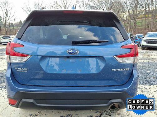 Horizon Blue Pearl 2022 Subaru Forester Premium