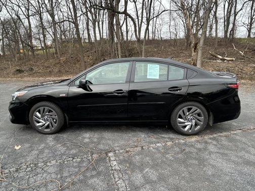 Crystal Black Silica 2025 Subaru Legacy Sport