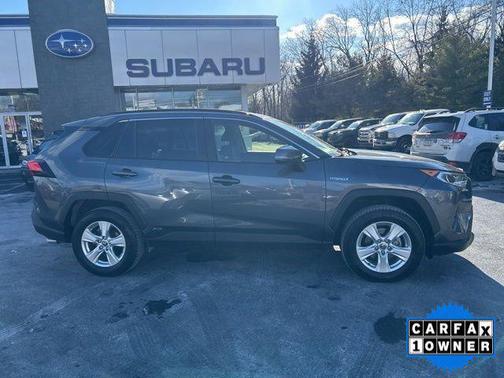 2021 Toyota RAV4 Hybrid XLE