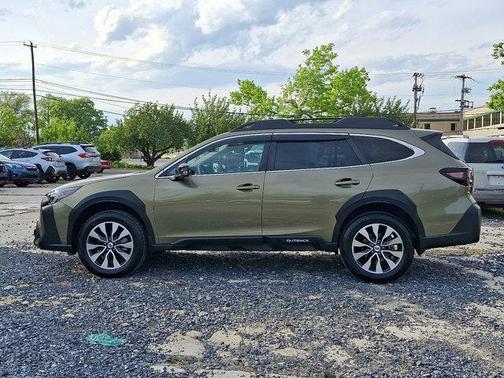 Autumn Green Metallic 2025 Subaru Outback Limited