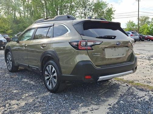 Autumn Green Metallic 2025 Subaru Outback Limited