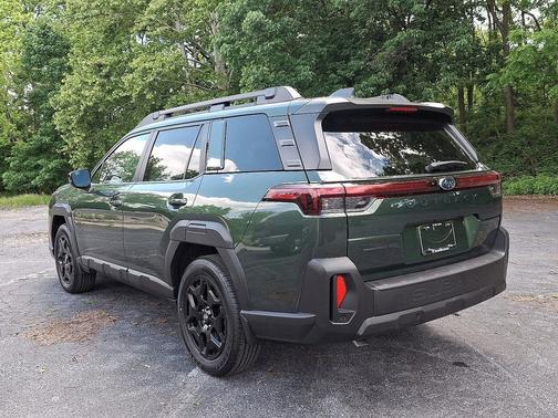 Deep Emerald 2026 Subaru Outback Limited