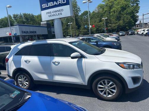 Snow White Pearl 2016 Kia Sorento LX