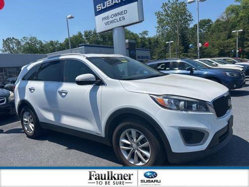 Snow White Pearl 2016 Kia Sorento LX