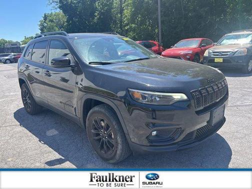 Diamond Black Crystal Pearlcoat 2023 Jeep Cherokee Altitude