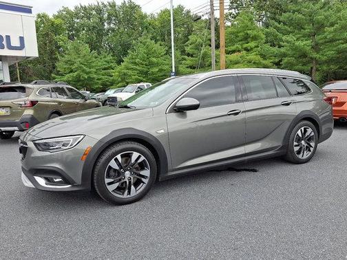 2019 Buick Regal TourX AWD Essence