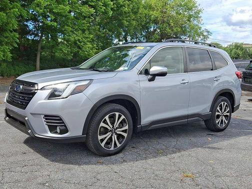 Ice Silver Metallic 2022 Subaru Forester Limited