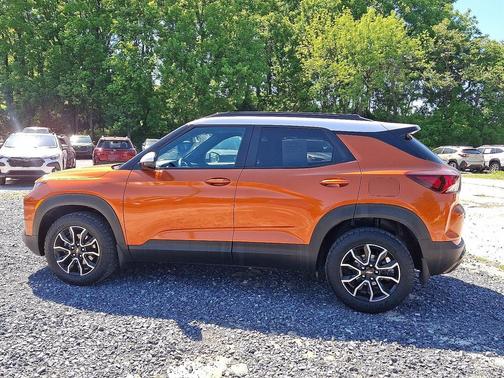 Vivid Orange Metallic 2022 Chevrolet Trailblazer ACTIV
