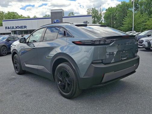 Coastal Wolf Gray Metallic 2026 Subaru Uncharted Sport