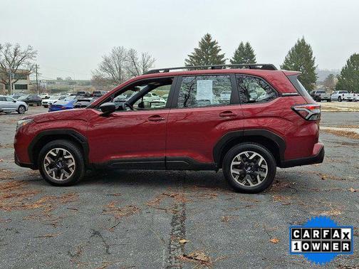 2025 Subaru Forester Base