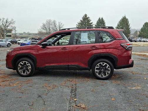 2025 Subaru Forester Base